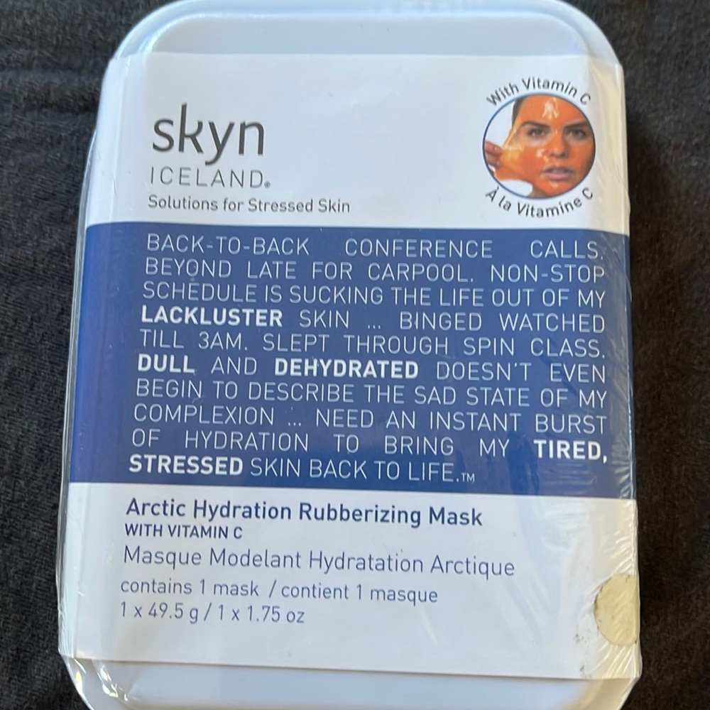 Skin Iceland attic hydration rubberizing mask